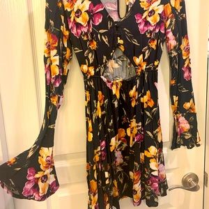 Kendall & Kylie dress longsleeve